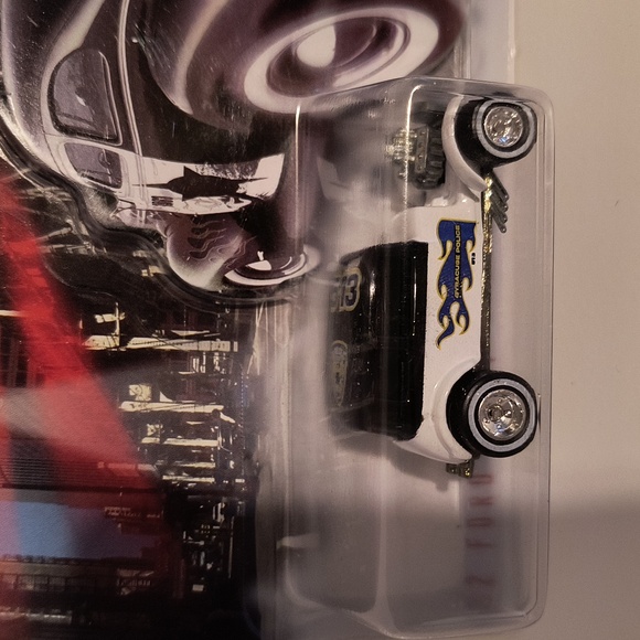 D7  Hot Wheels 32 Ford Vicky Cop Rods 1999 - Picture 2 of 3